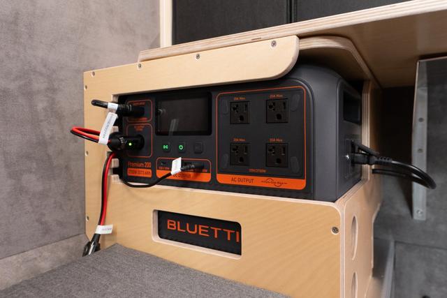 Power Management System — 270Ah Lithium, Victron, Shore Power