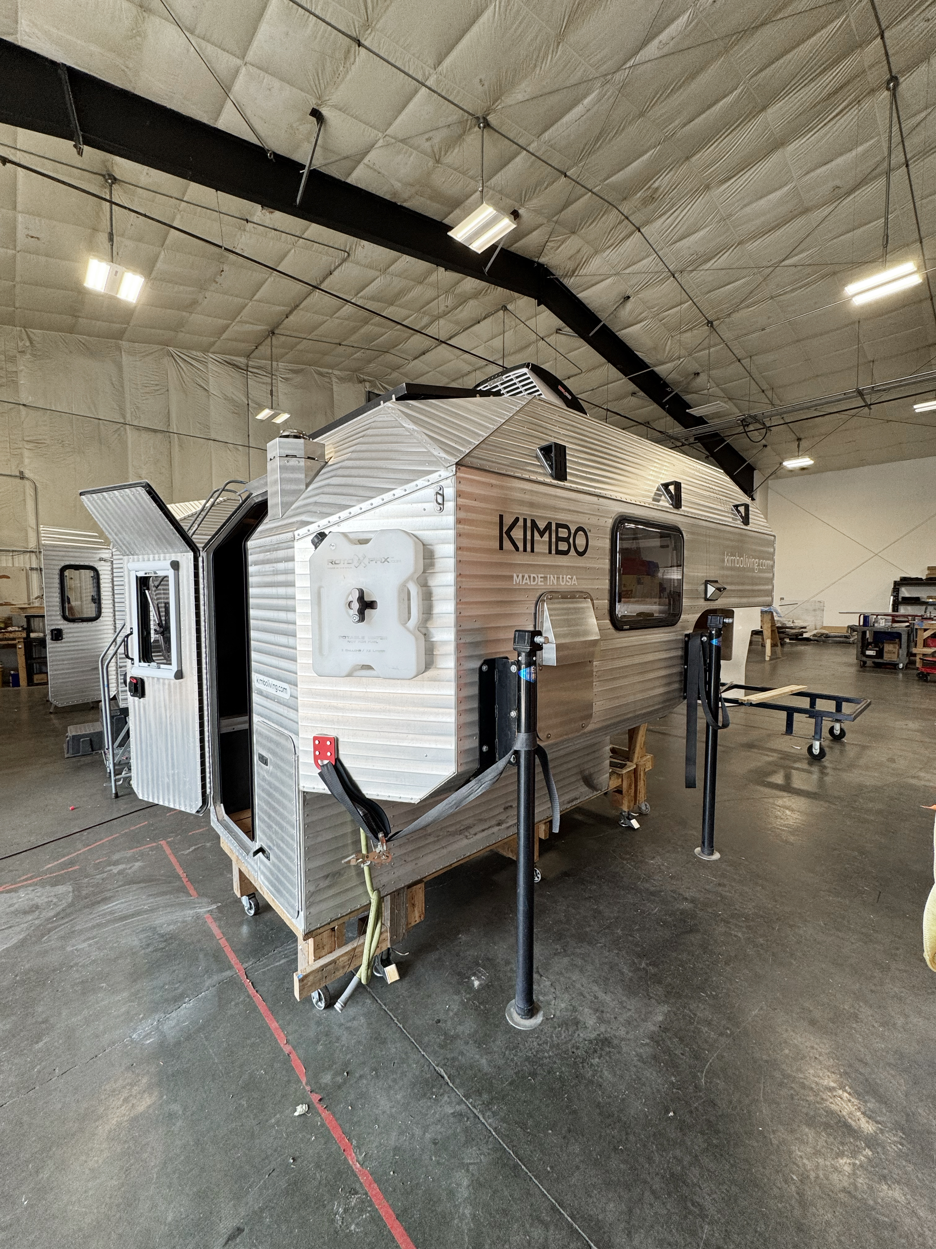 Kimbo 6 Refurbished #499 truck camper for sale